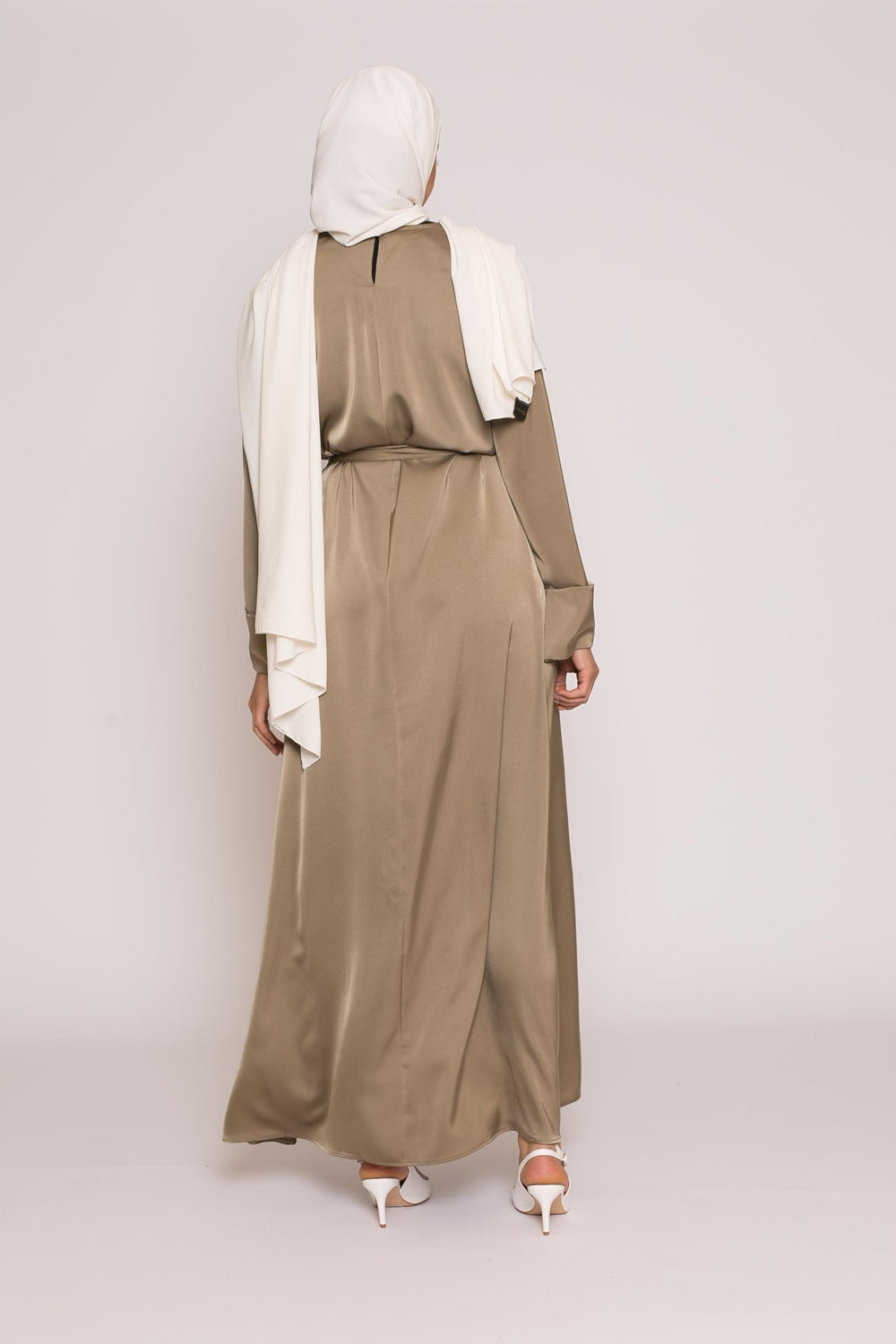 Abaya luxery satiné kaki clair boutique musulmane vêtement pour femme