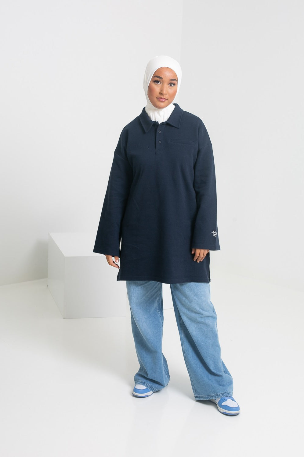 Maxi polo ample bleu navy pour femme.