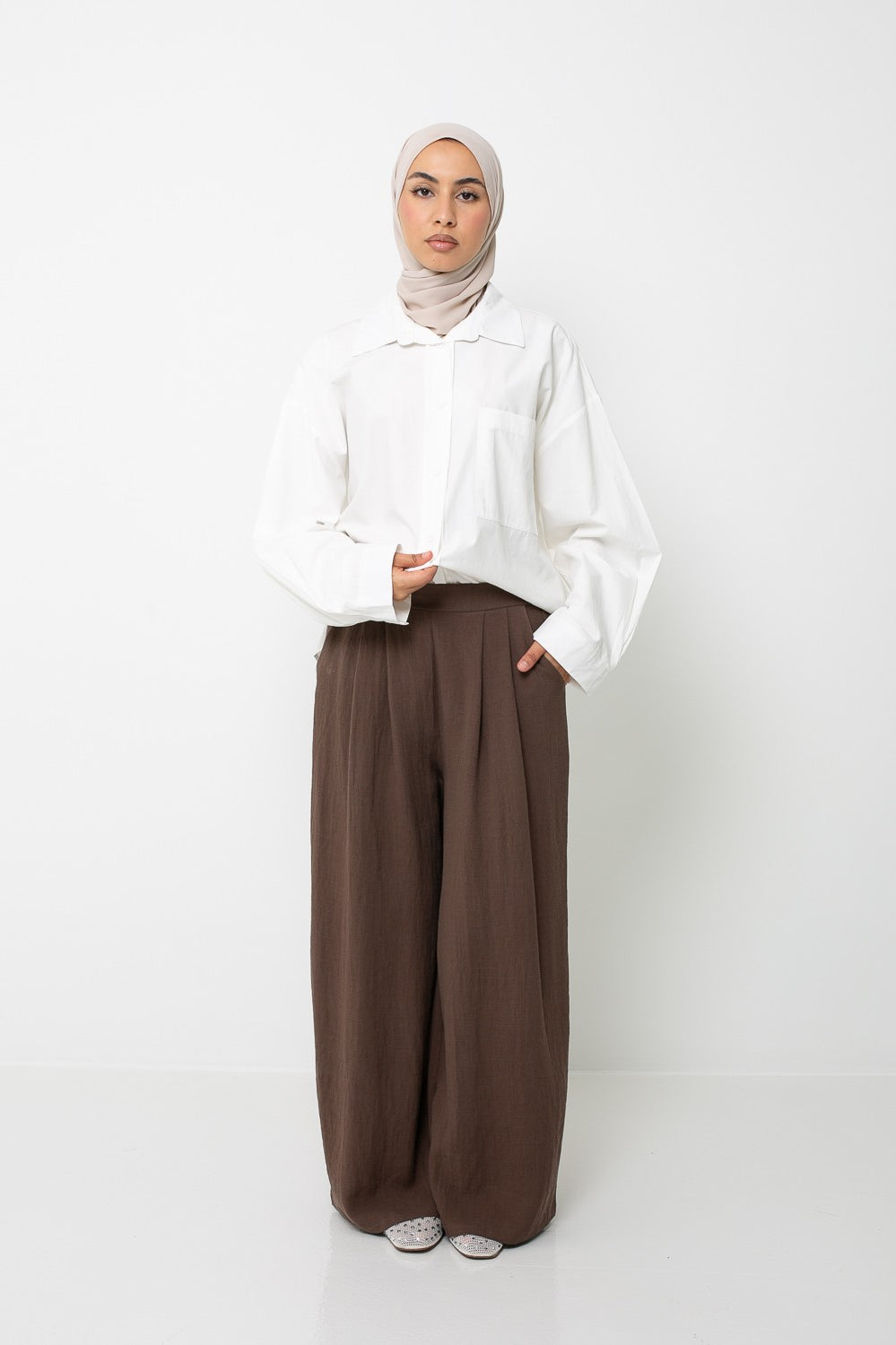 Pantalon ample fluide pour été. Boutique hijab pour femme musulmane. Prêt à porter modeste.