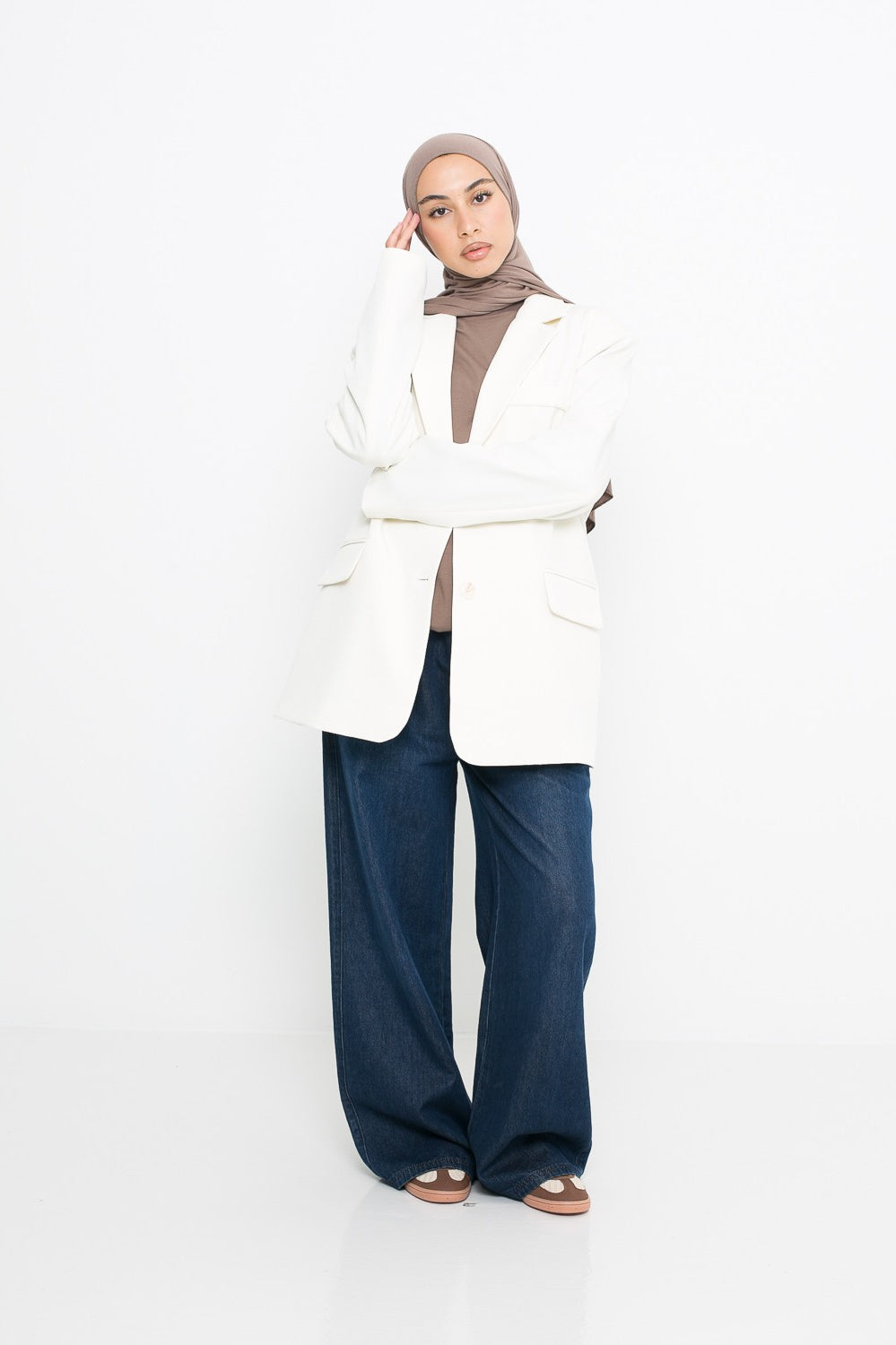 Blazer tendance crème pour femme musulmane. Boutique hijab moderne