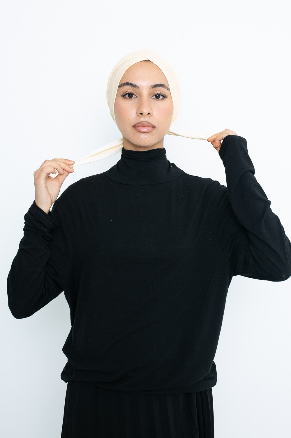 bonnet croisé à nouer en jersey