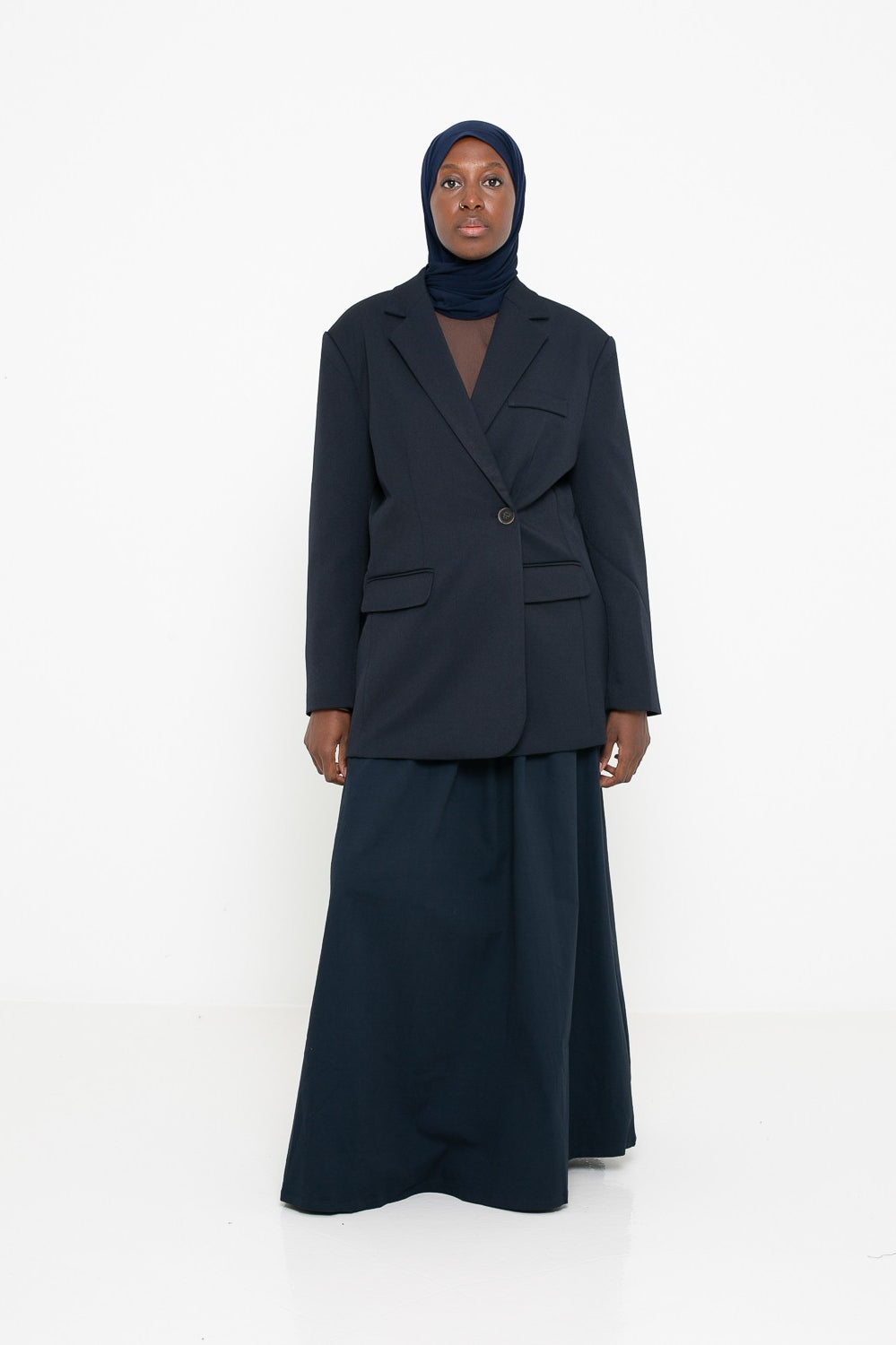 Blazer classe oversize bleu foncé pour femme musulmane