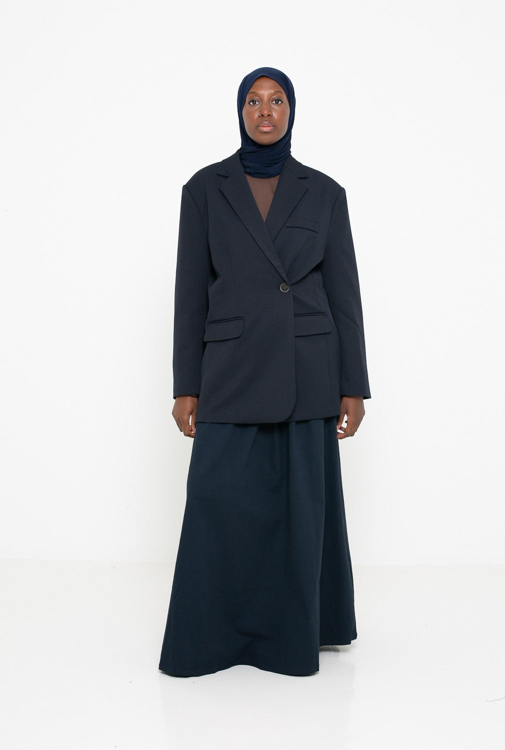 Blazer classe oversize bleu foncé pour femme musulmane