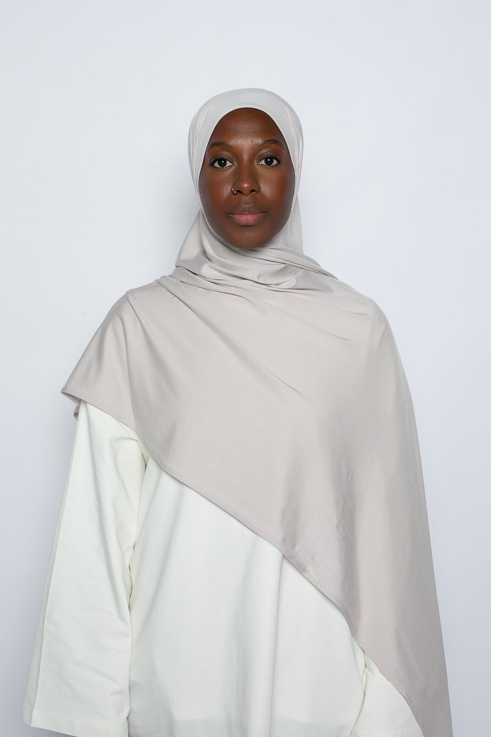Hijab pour été en fibre naturelle grège