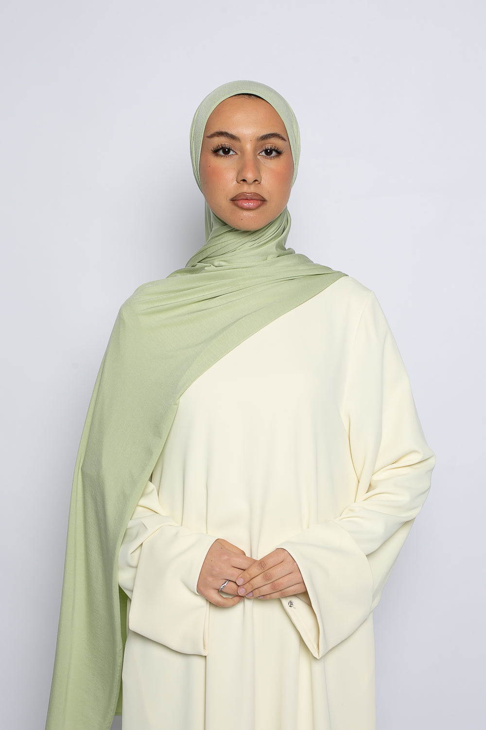 Hijab d'été léger et respirant en fibre naturelle vert clair