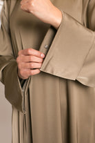 Abaya luxery satiné kaki clair boutique musulmane vêtement pour femme