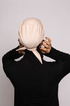 Bonnet croisé à nouer nude