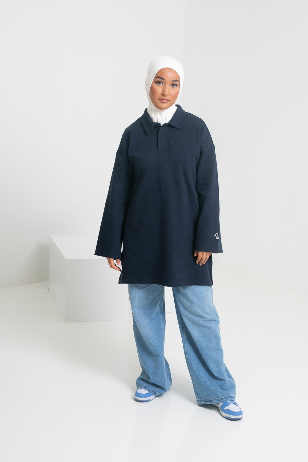 Maxi polo ample bleu navy pour femme.