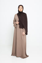 Robe essentielle de qualité pour femme musulmane