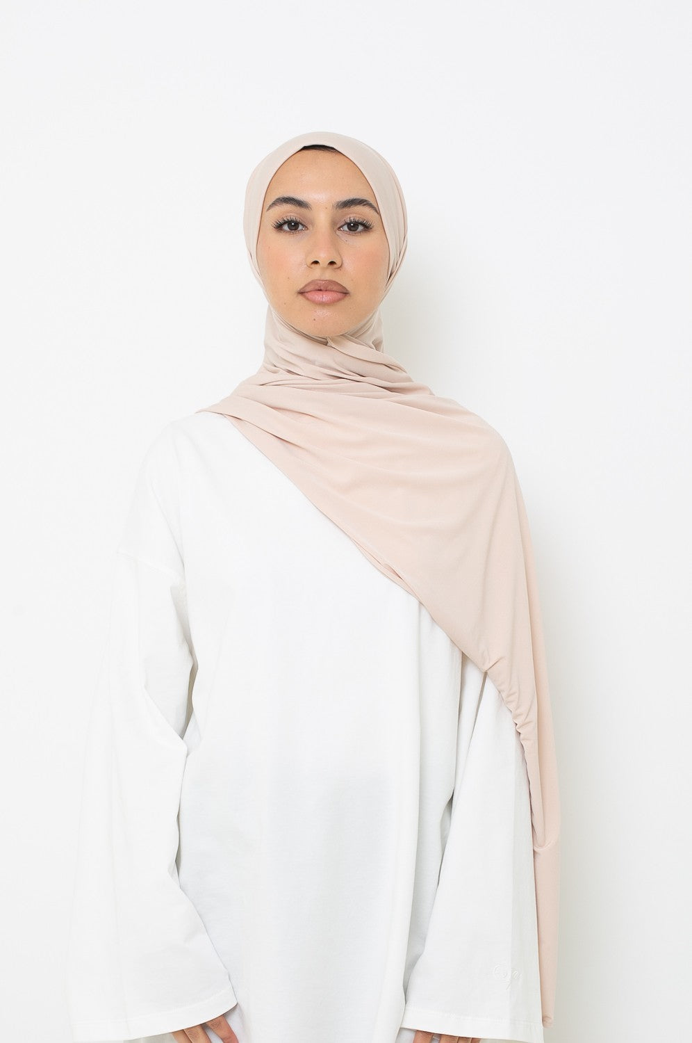 Hijab Jersey premium beige prêt à nouer