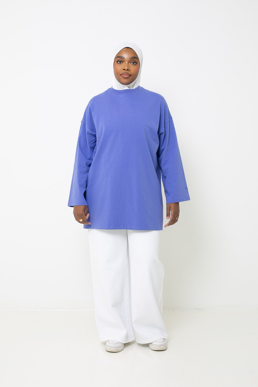 Maxi t-shirt bleu lilas manche longue pour femme musulmane. Boutique hijab moderne