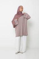 Haut ample marinière taupe pour femme modeste musulmane