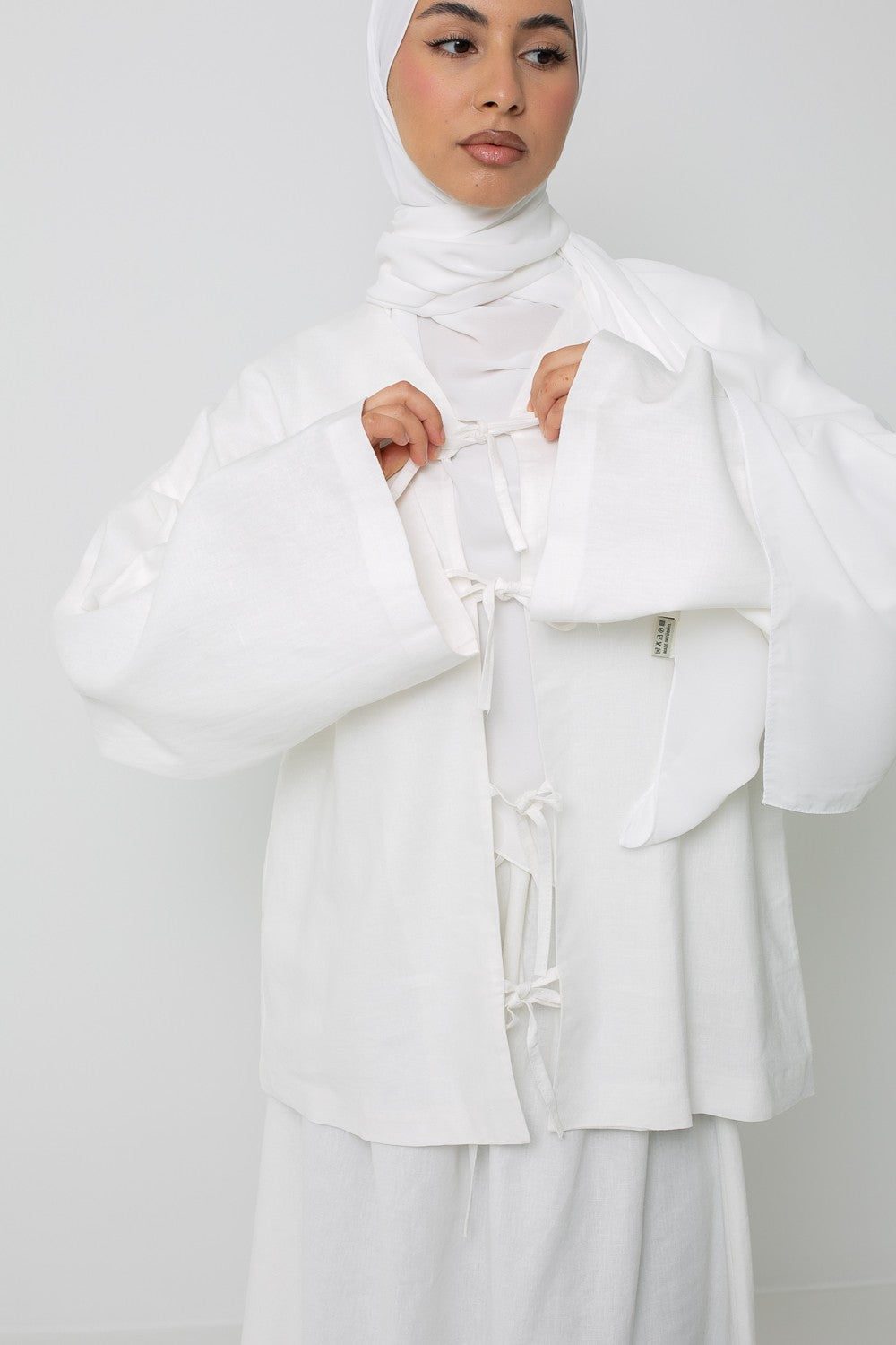 Veste blouse en lin blanche doublé pour femme musulmane