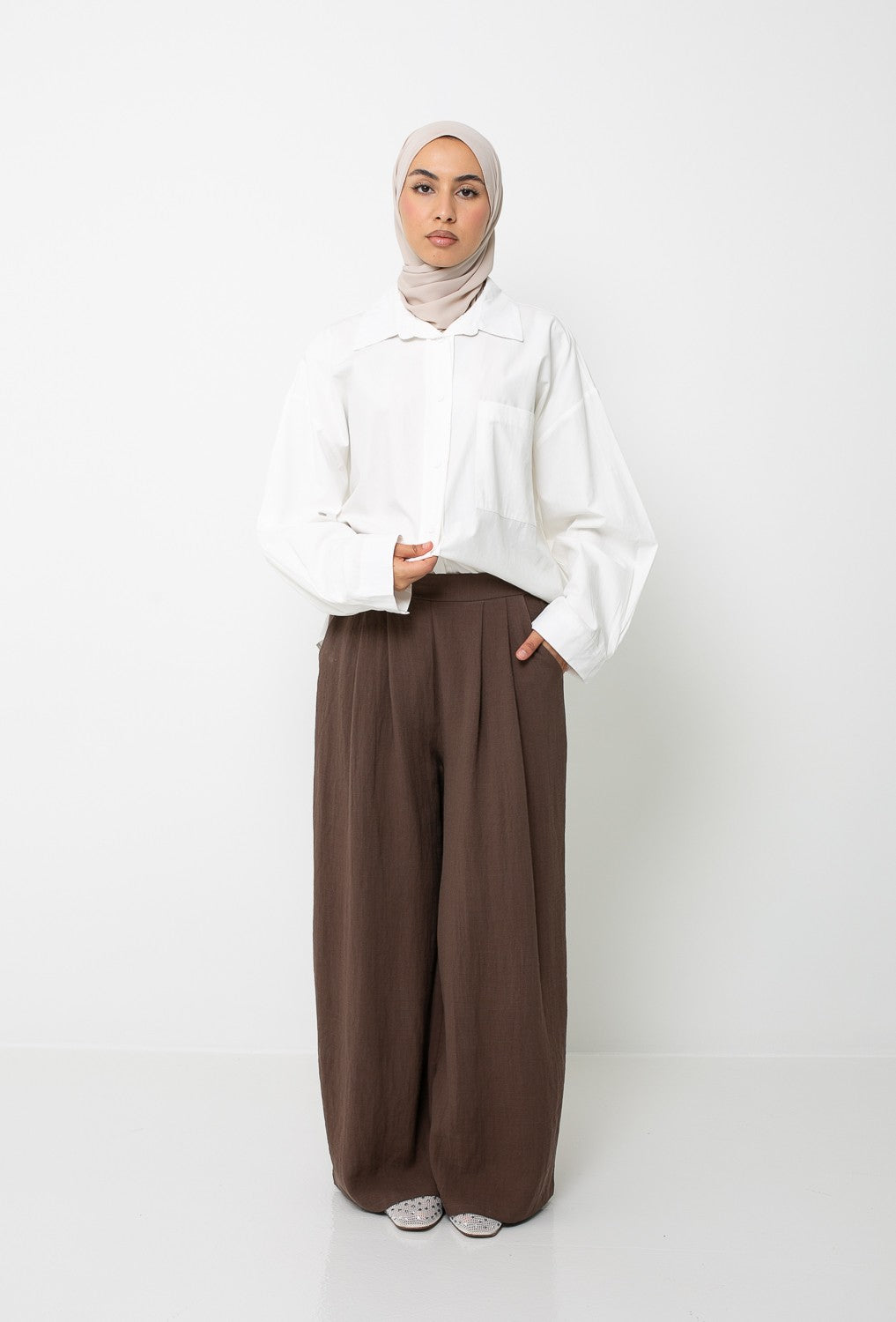 Pantalon ample fluide pour été. Boutique hijab pour femme musulmane. Prêt à porter modeste.