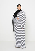 Robe ample marinière premium pour femme musulmane. Collection été 2025.