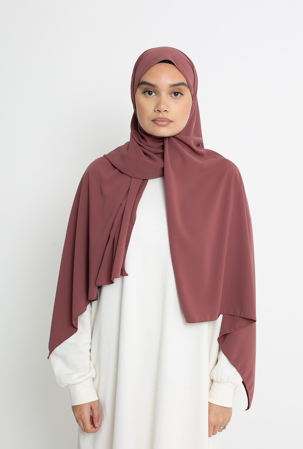 Hijab soie de Médine prune