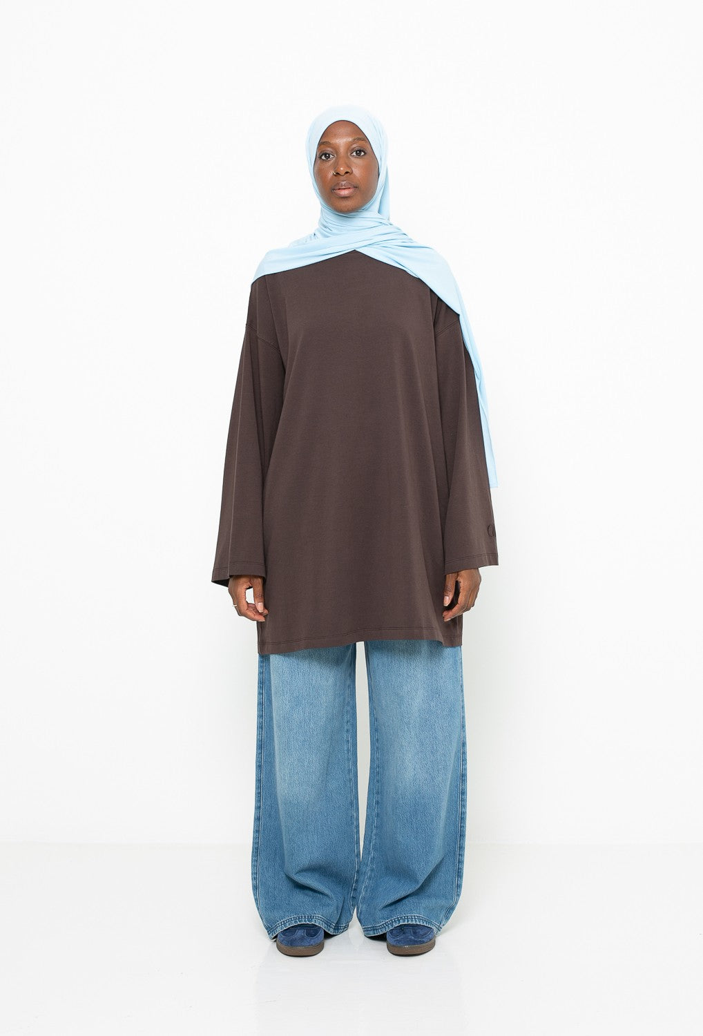 Maxi t-shirt ample manche en longue en coton pour femme musulmane. Boutique hijab.