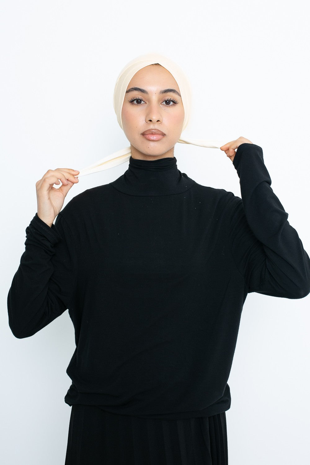 bonnet croisé à nouer en jersey