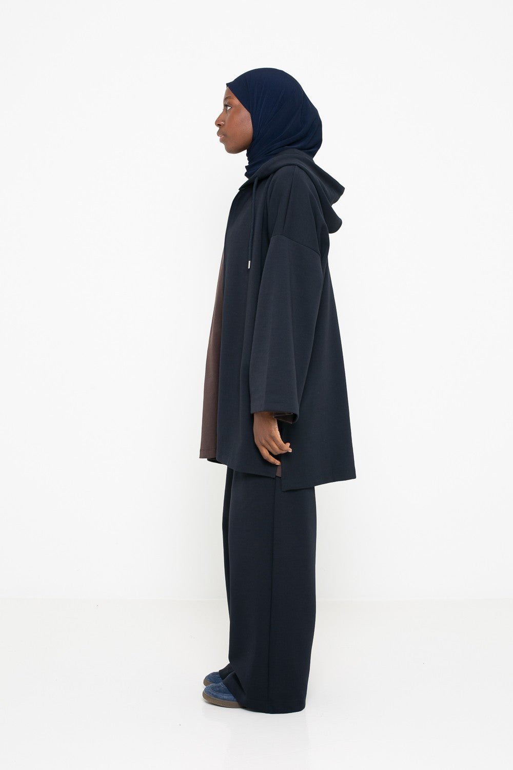 pantalon ample en coton vue de profil Boutique prêt à porter pour femme musulmane.