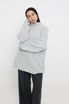 Pull habillé en laine pour femme musulmane. Détail manche ample. Boutique prêt à porter pour femme musulmane.