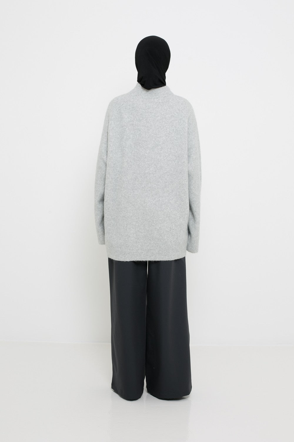 Pull en laine coupe ample face arrière. Boutique pour femme musulmane.