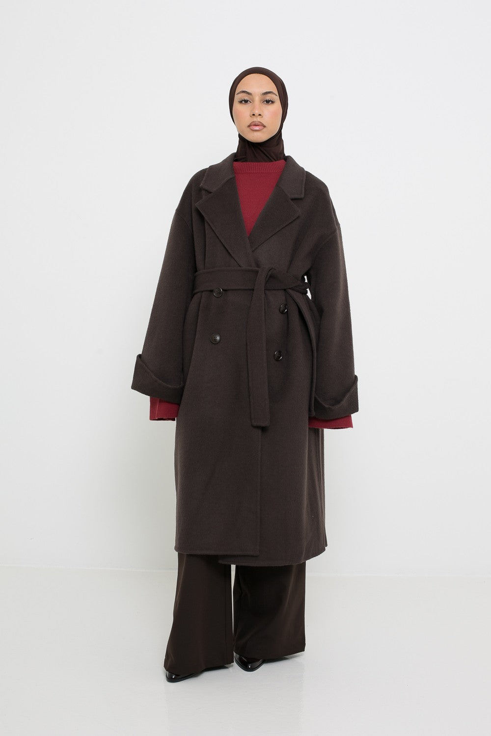 Manteau long en laine coupa ample pour femme musulmane tendance. Boutique Chic and modesty.