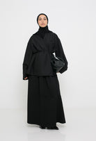 Surchemise classe noir porté avec une jupe en coton noir pour femme musulmane