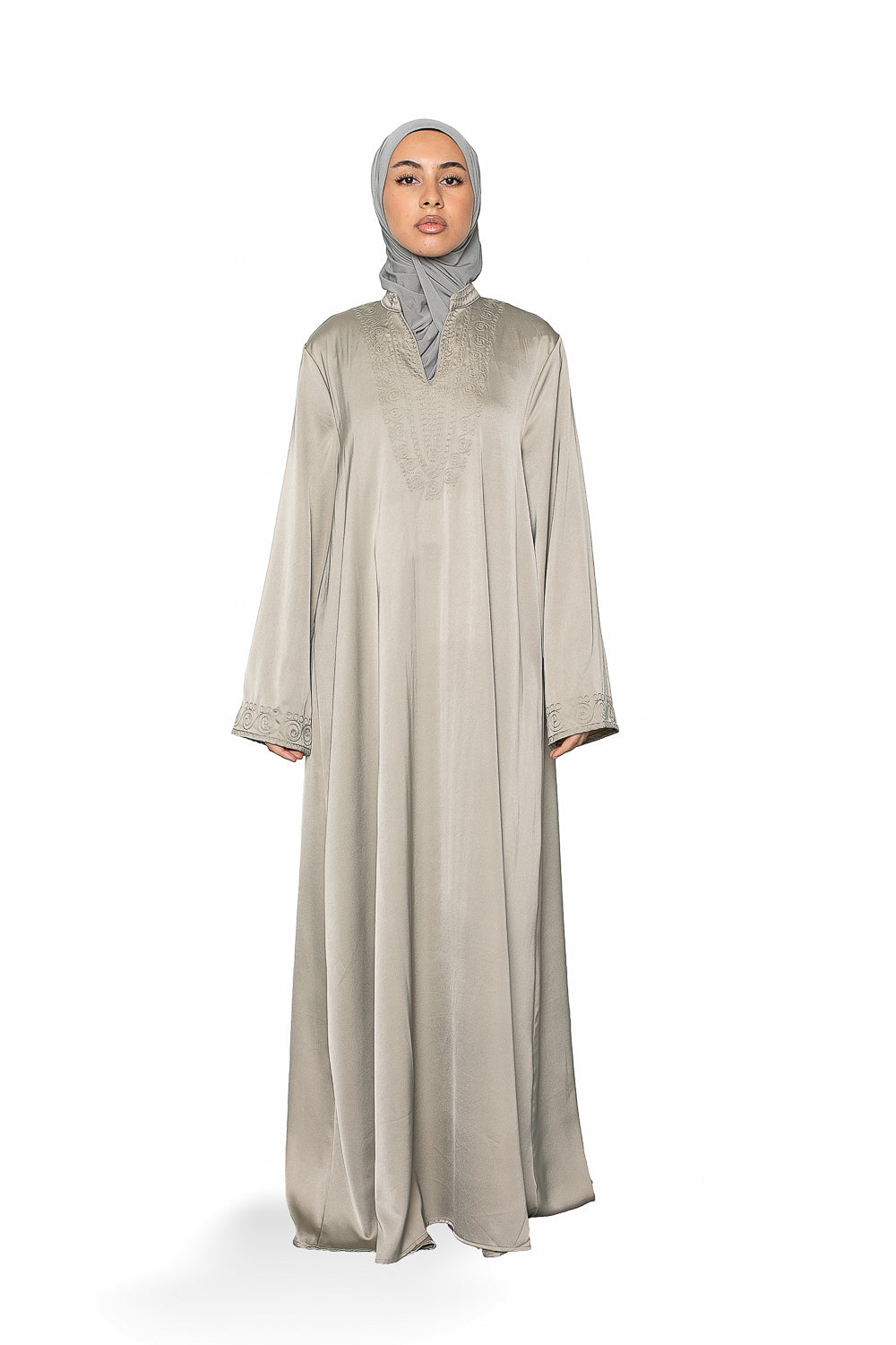 Robe moderne et traditionnelle pour femme musulmane. Boutique hijab.