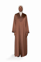 Robe moderne et traditionnelle pour femme musulmane. Boutique hijab.