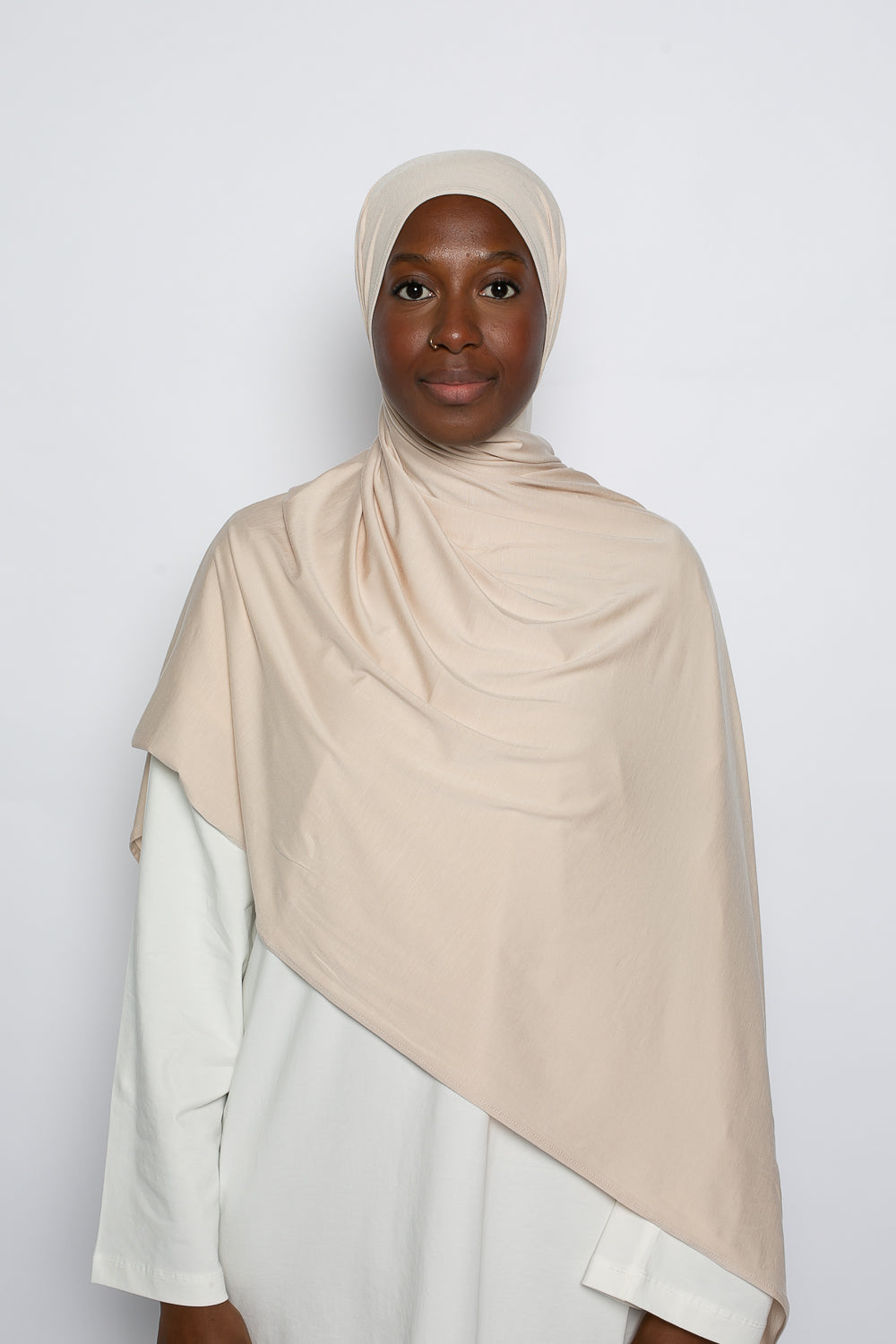 Hijab été léger et respirant beige en fibre naturelle douce