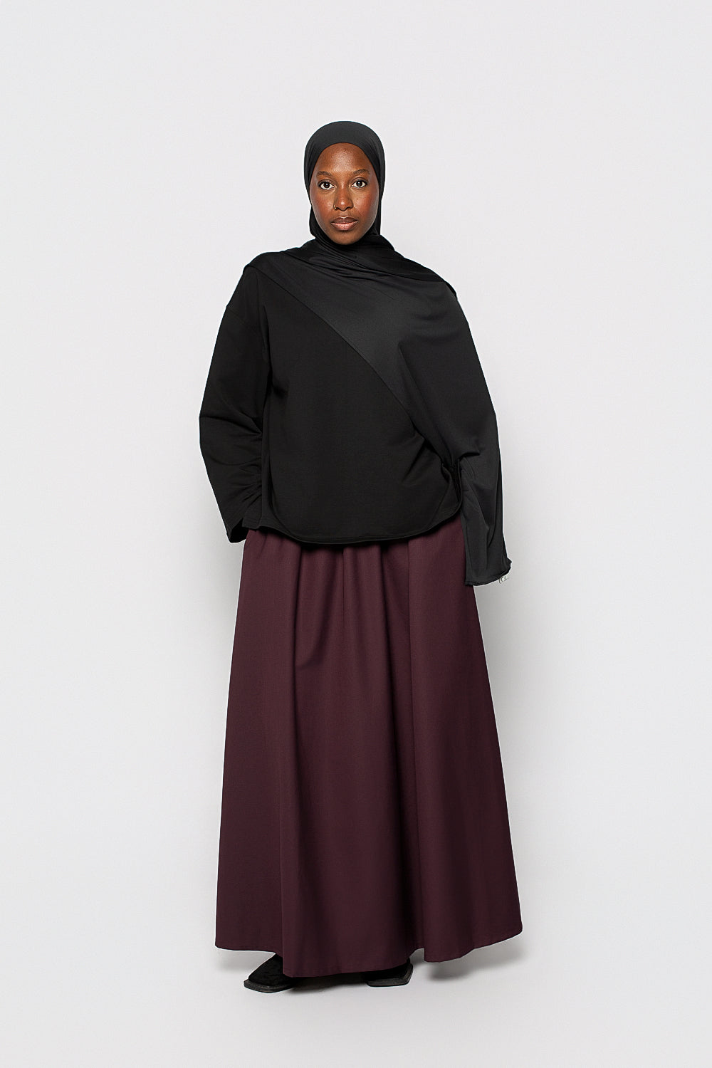 Boutique hijab pour femme prêt à porter. Marque Chic and Modesty. Jupe longue de mi saison pour femme modeste